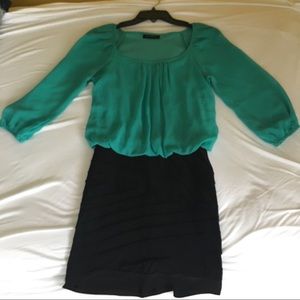Quarter length sleeve formal dress